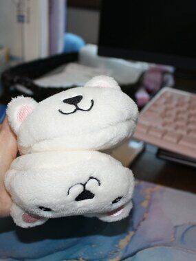 Fuzzy Babba slippers, Adult small. Bear slippers NWT
